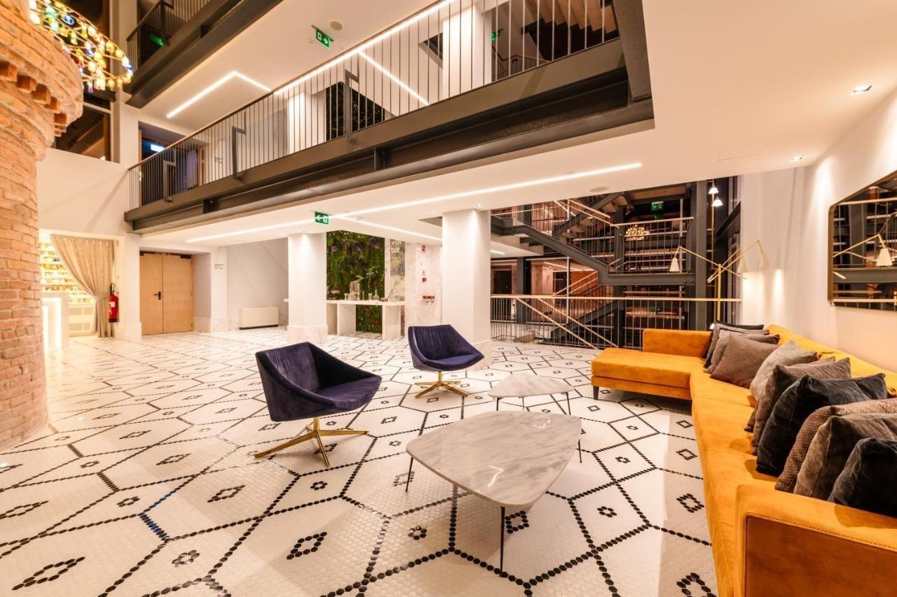 Pestana Douro Riverside - Preferred Hotels & Resorts, Lifestyle Valbom  Kültér fotó The lobby of the hotel