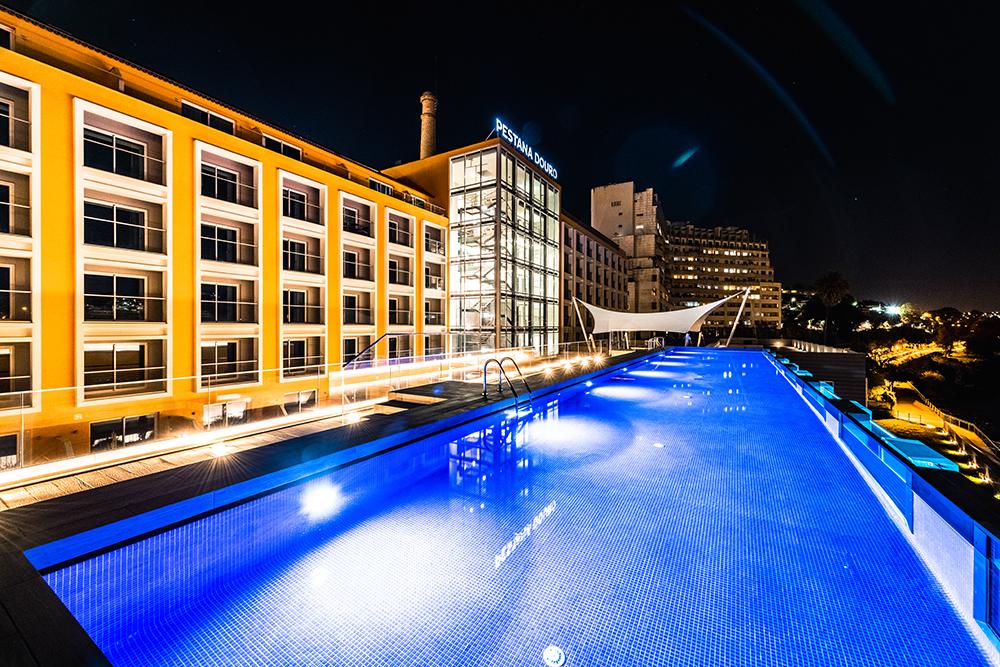 Pestana Douro Riverside - Preferred Hotels & Resorts, Lifestyle Valbom  Kültér fotó The hotel's rooftop pool