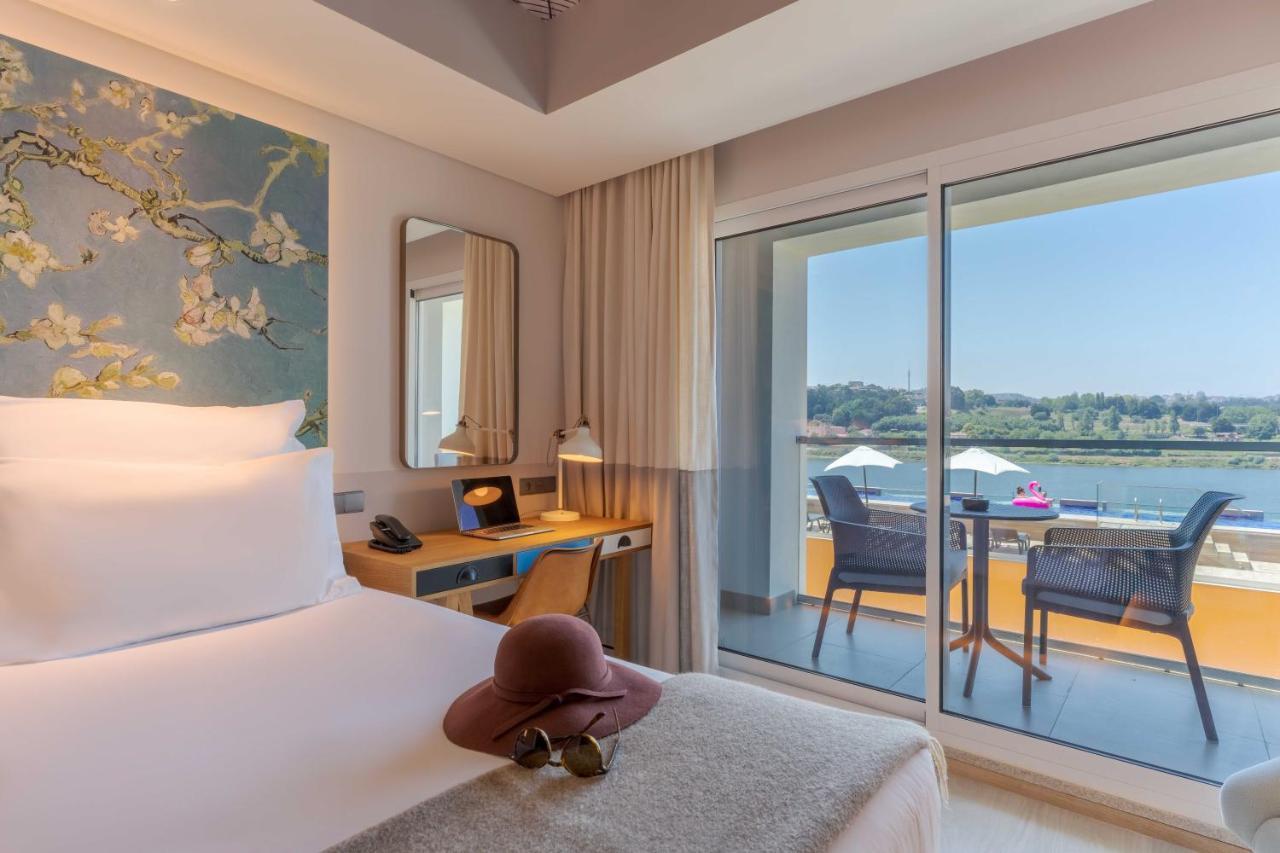 Pestana Douro Riverside - Preferred Hotels & Resorts, Lifestyle Valbom  Kültér fotó Deluxe Room with Lake View